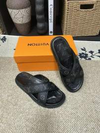 Picture of Louis Vuitton Slippers _SKULVsz38-46jyh0920742